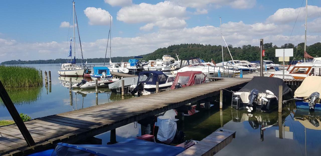 Ferienwohnung Am Schweriner See Raben Steinfeld Esterno foto